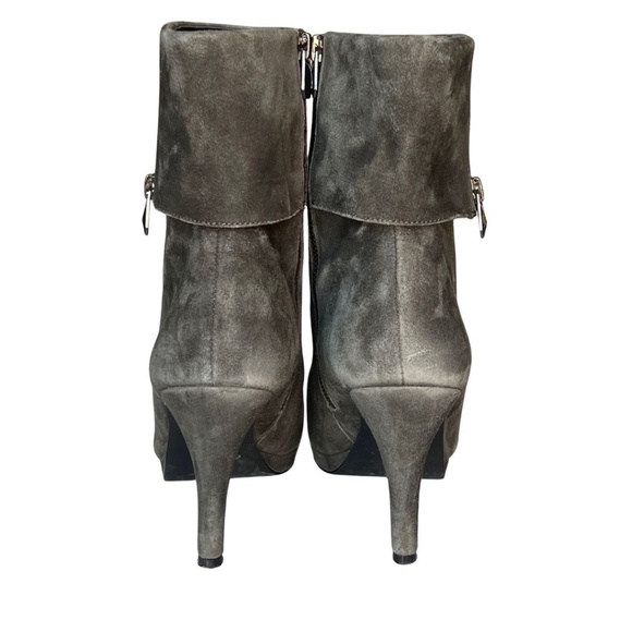 Tahari Gabe Grey Suede Heeled Ankle Boots With Box Size 10M - Picture 5 of 8